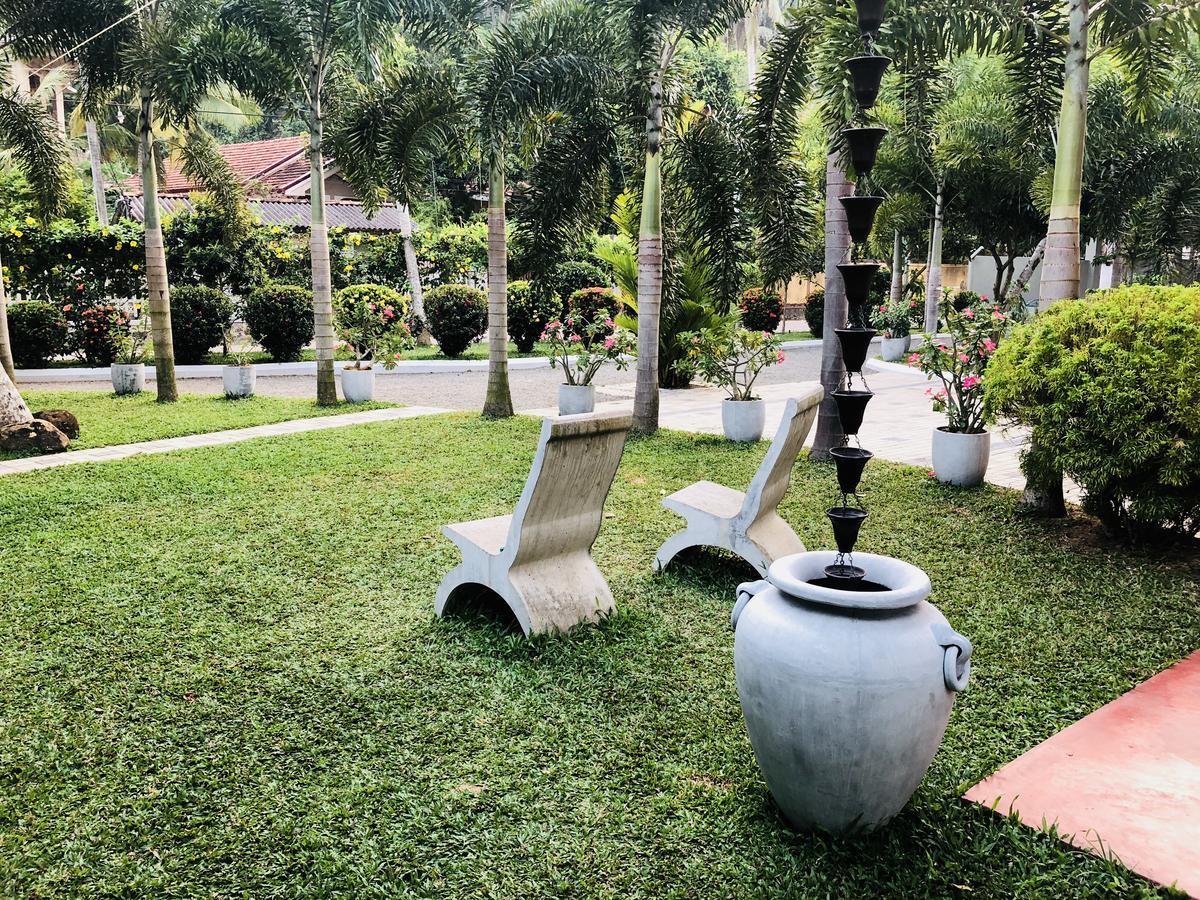 Peacock Guest house 2*
